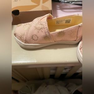 Toms espadrilles Toddler Size 5